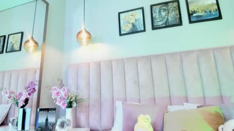 Snapshot of tracy_lee_ chatting on February 21, 7:37 pm Tracy online show from February 21, 7:37 pm