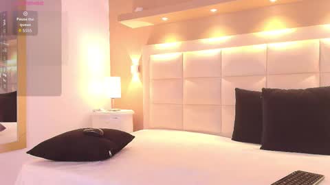 Snapshot of tracydaviss chatting on September 28, 1:55 am Tracy online show from September 28, 1:55 am