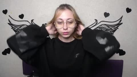 Snapshot of tracyleebb chatting on November 30, 11:47 am TracyLeeBB online show from November 30, 11:47 am