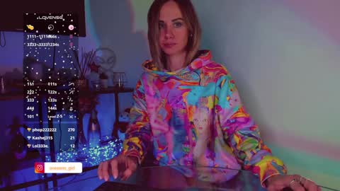 Snapshot of trafka_murafka chatting on January 11, 12:44 am Hey my name is Kiri Kiri online show from January 11, 12:44 am