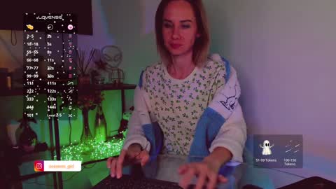 Snapshot of trafka_murafka chatting on January 18, 11:11 pm Hey my name is Kiri Kiri online show from January 18, 11:11 pm