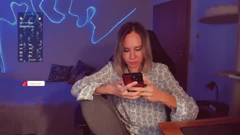 Snapshot of trafka_murafka chatting on November 20, 4:07 pm Hey my name is Kiri Kiri online show from November 20, 4:07 pm