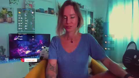 Hey my name is Kiri Kiri online show from July 5, 5:42 pm