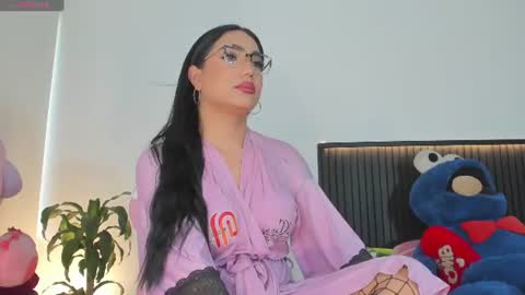 Juliana Giiraldo  online show from July 23, 9:24 pm