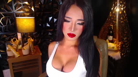 ROSY TAN  BE MY KING DONT FORGET TO FOLLOW AND THUMBS UP ME online show from January 23, 4:59 pm