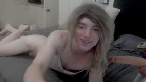 transhottie02 online show from July 28, 11:04 pm