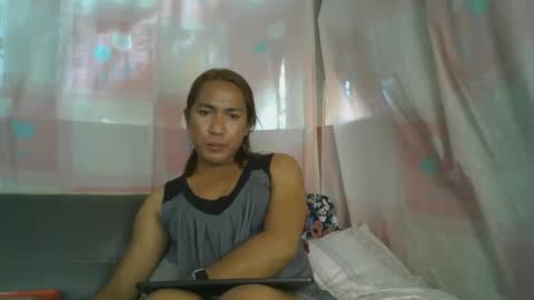 transhottie28 online show from February 5, 3:55 am