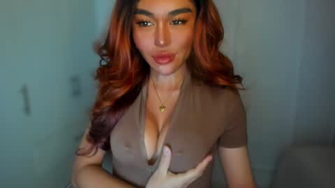 ALMIGHTY GODDESS VALENTINA online show from January 6, 9:00 pm