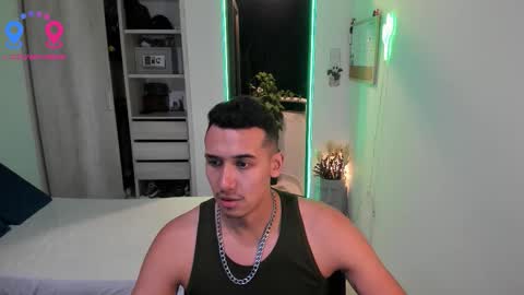 travis bakerr online show from September 9, 11:26 pm