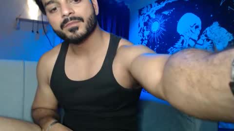 Snapshot of travisandnina chatting on February 22, 8:40 pm travisandnina online show from February 22, 8:40 pm