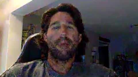 Snapshot of traviskenn chatting on March 27, 11:43 am TravisKenn online show from March 27, 11:43 am