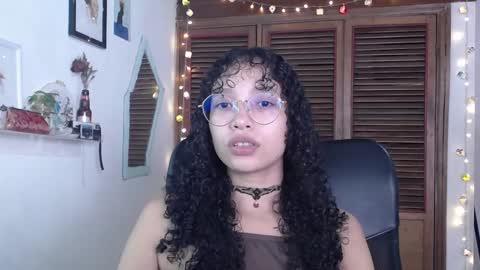 Emily online show from January 25, 5:51 pm