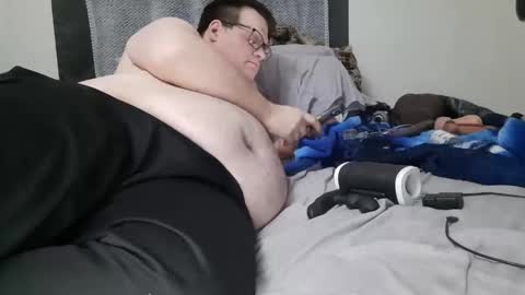 Treat Bob Nice online show from February 15, 5:09 pm