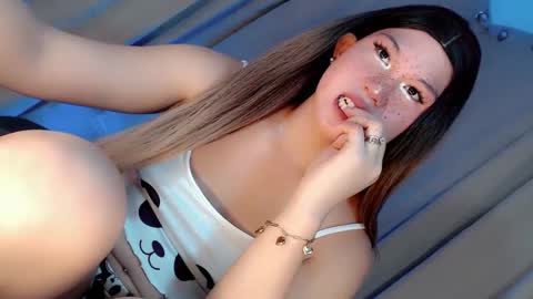 YOUR SLUT online show from December 4, 5:00 pm