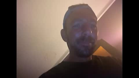 Snapshot of treedude303720 chatting on November 16, 12:44 pm treedude303720 online show from November 16, 12:44 pm