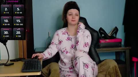 TreeJeanne online show from October 12, 2:54 am