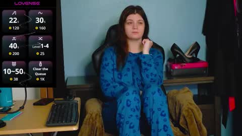 TreeJeanne online show from November 30, 3:54 am