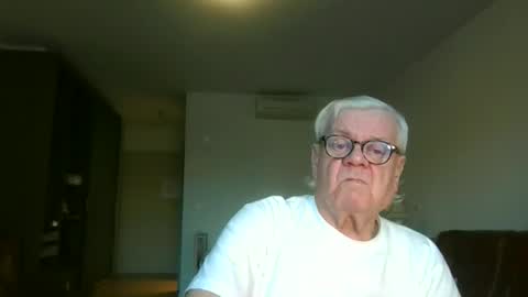 Snapshot of trekbeestje1 chatting on December 14, 7:58 am trekbeestje online show from December 14, 7:58 am