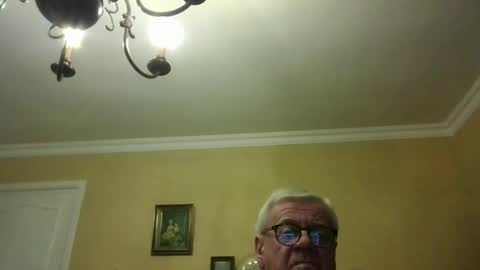 Snapshot of trekbeestje1 chatting on February 16, 5:31 pm trekbeestje online show from February 16, 5:31 pm