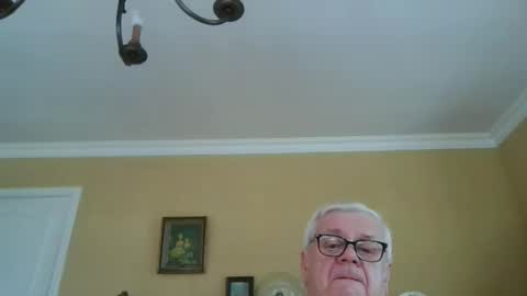 Snapshot of trekbeestje1 chatting on March 1, 11:23 am trekbeestje online show from March 1, 11:23 am