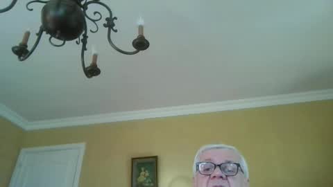 Snapshot of trekbeestje1 chatting on March 22, 8:51 am trekbeestje online show from March 22, 8:51 am