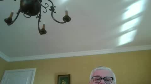 Snapshot of trekbeestje1 chatting on March 23, 7:56 am trekbeestje online show from March 23, 7:56 am