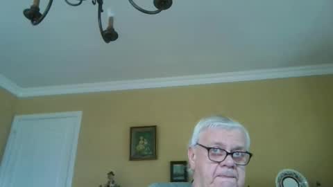 Snapshot of trekbeestje1 chatting on March 26, 9:04 am trekbeestje online show from March 26, 9:04 am