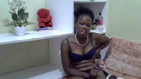 Snapshot of trendybooty chatting on September 20, 2:40 pm tendybooty online show from September 20, 2:40 pm