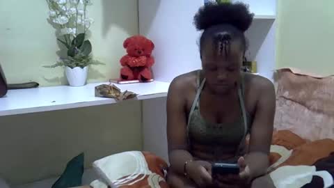 Snapshot of trendybooty chatting on November 1, 2:41 pm tendybooty online show from November 1, 2:41 pm