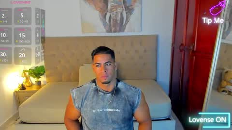 Snapshot of trevor_vinc chatting on October 7, 12:13 pm trevor online show from October 7, 12:13 pm