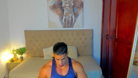 Snapshot of trevor_vinc chatting on October 11, 12:47 pm trevor online show from October 11, 12:47 pm