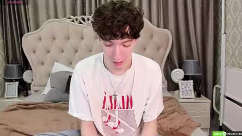 Snapshot of trevorbenson chatting on September 29, 6:13 pm TrevorBenson online show from September 29, 6:13 pm