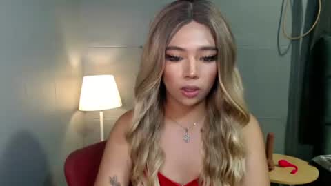 trexie_fucks15 online show from October 7, 1:58 am