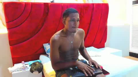 Snapshot of trey_neil chatting on September 9, 8:52 pm TREY online show from September 9, 8:52 pm