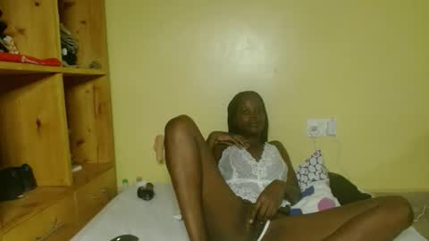 trey_queens online show from June 5, 12:22 pm