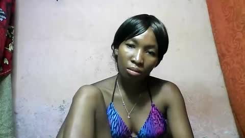 tricia9794 online show from March 27, 8:48 am