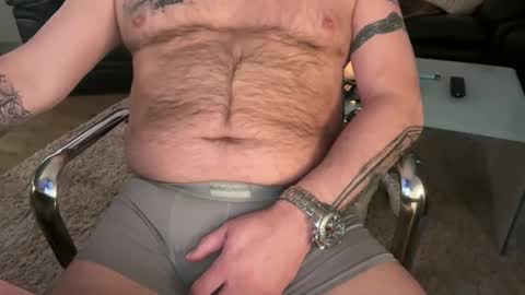 trickyrich69 online show from April 3, 5:27 am