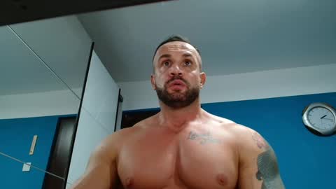 tridentmuscles online show from December 25, 12:16 am