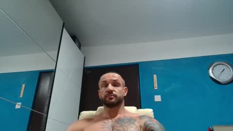 tridentmuscles online show from October 8, 10:40 pm