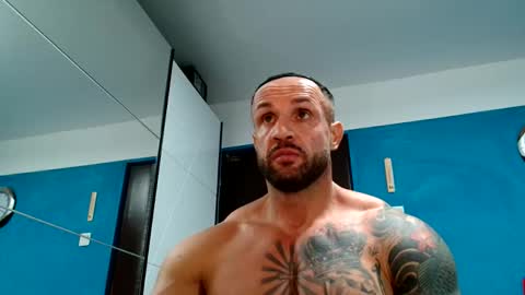 tridentmuscles online show from October 10, 10:42 pm