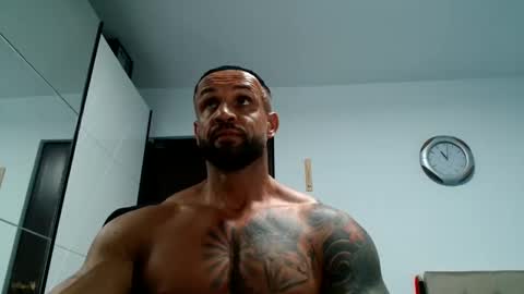 tridentmuscles online show from November 4, 9:03 pm