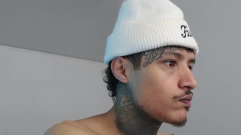 - trieone online show from January 30, 2:47 pm