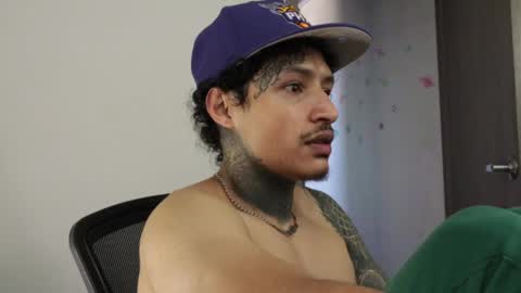 - trieone online show from September 9, 9:14 pm