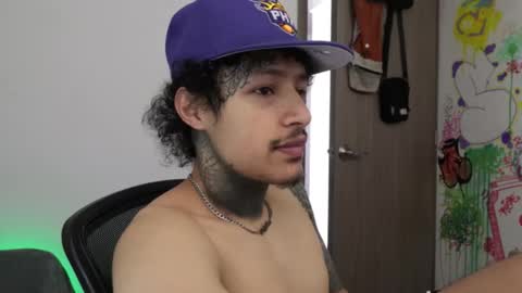 - trieone online show from February 5, 2:22 pm