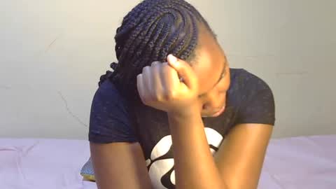trina_z online show from July 21, 4:48 am