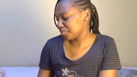 trina_z online show from July 26, 10:33 am