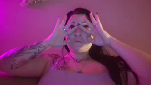 Snapshot of trinitymarie69 chatting on July 15, 4:18 am trinitymarie69 online show from July 15, 4:18 am