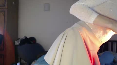 Snapshot of trioa chatting on January 25, 11:00 pm Tony and Kristina wait you everyday start 2230-0000 GMT online show from January 25, 11:00 pm