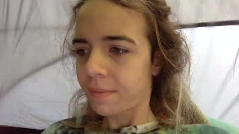 trippybb222 online show from October 7, 1:30 pm