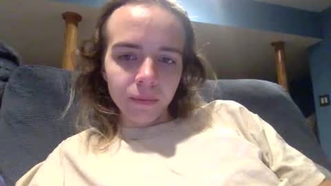 trippybb222 online show from October 16, 9:49 pm